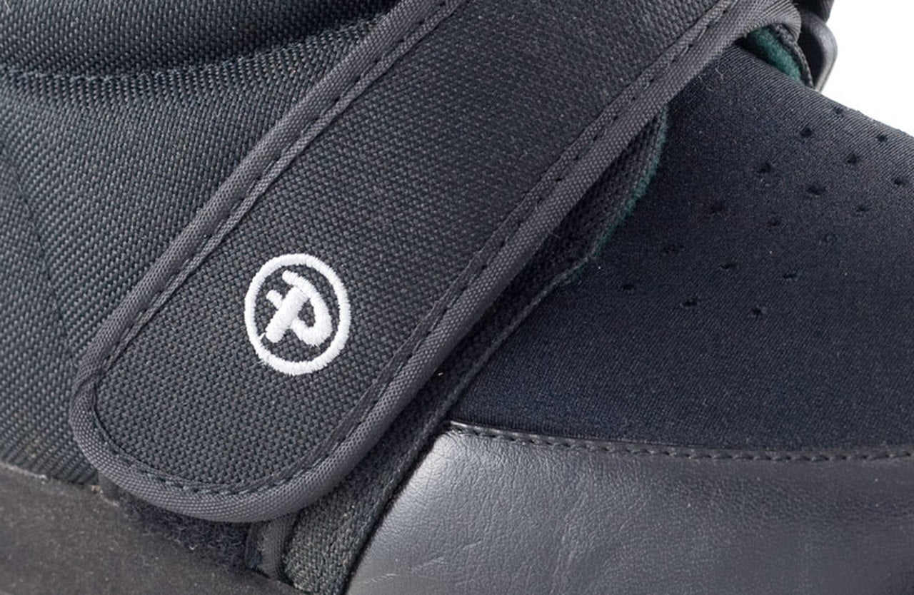 severe swelling diabetes edema lymphedema heel pain neurophaty swollen sore feet bracing orthopedic shoes canada